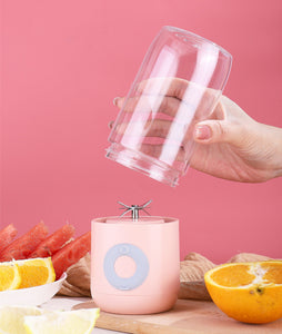 Portable Household Neutral Mini Automatic Juicer